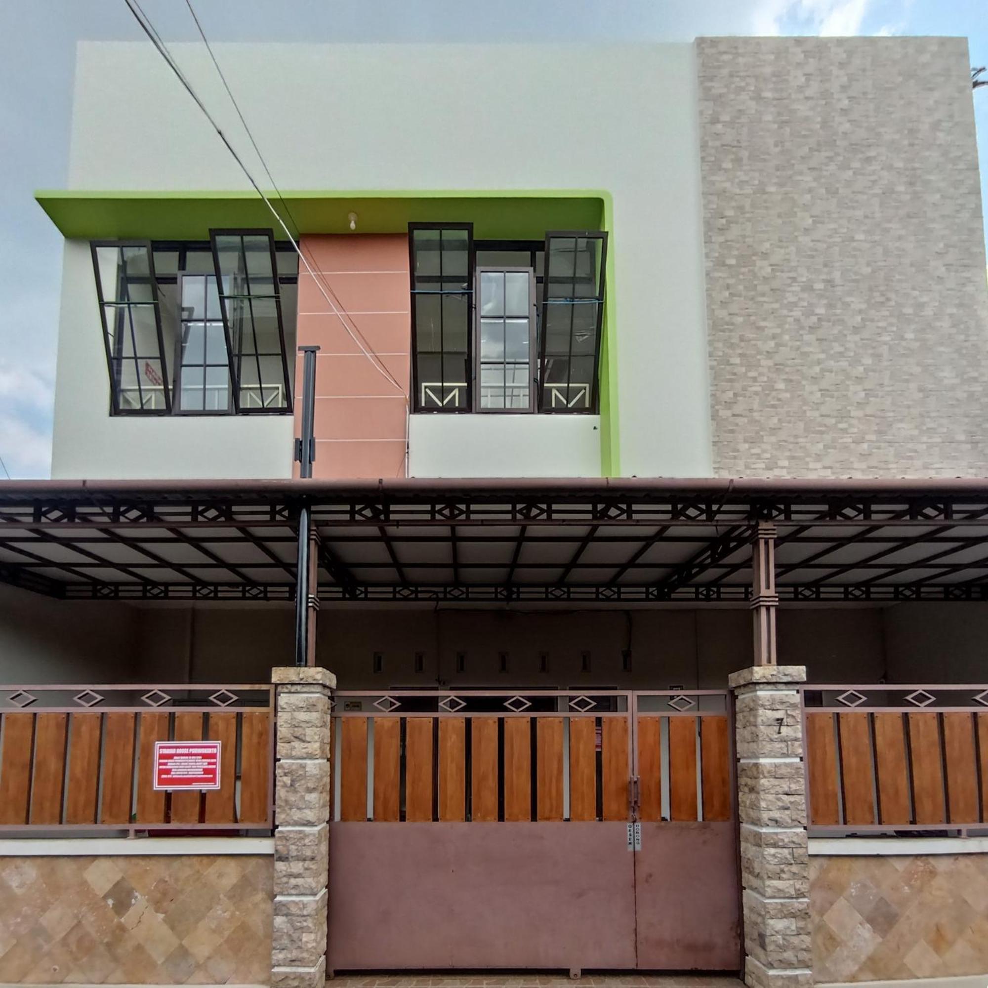Reddoorz At Syariah House Purwokerto Hotell Exteriör bild