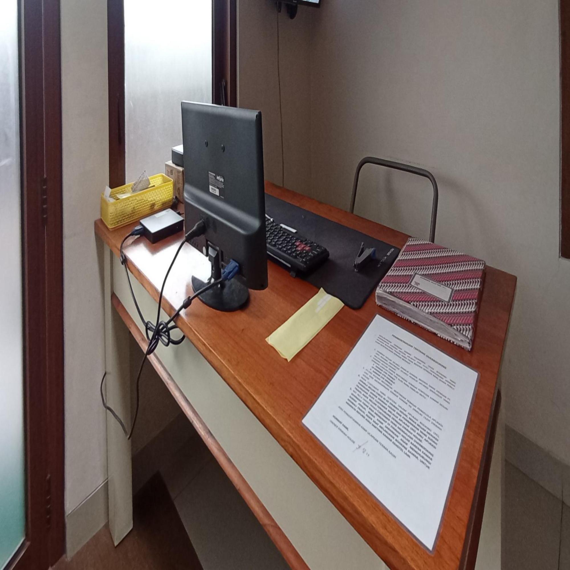 Reddoorz At Syariah House Purwokerto Hotell Exteriör bild